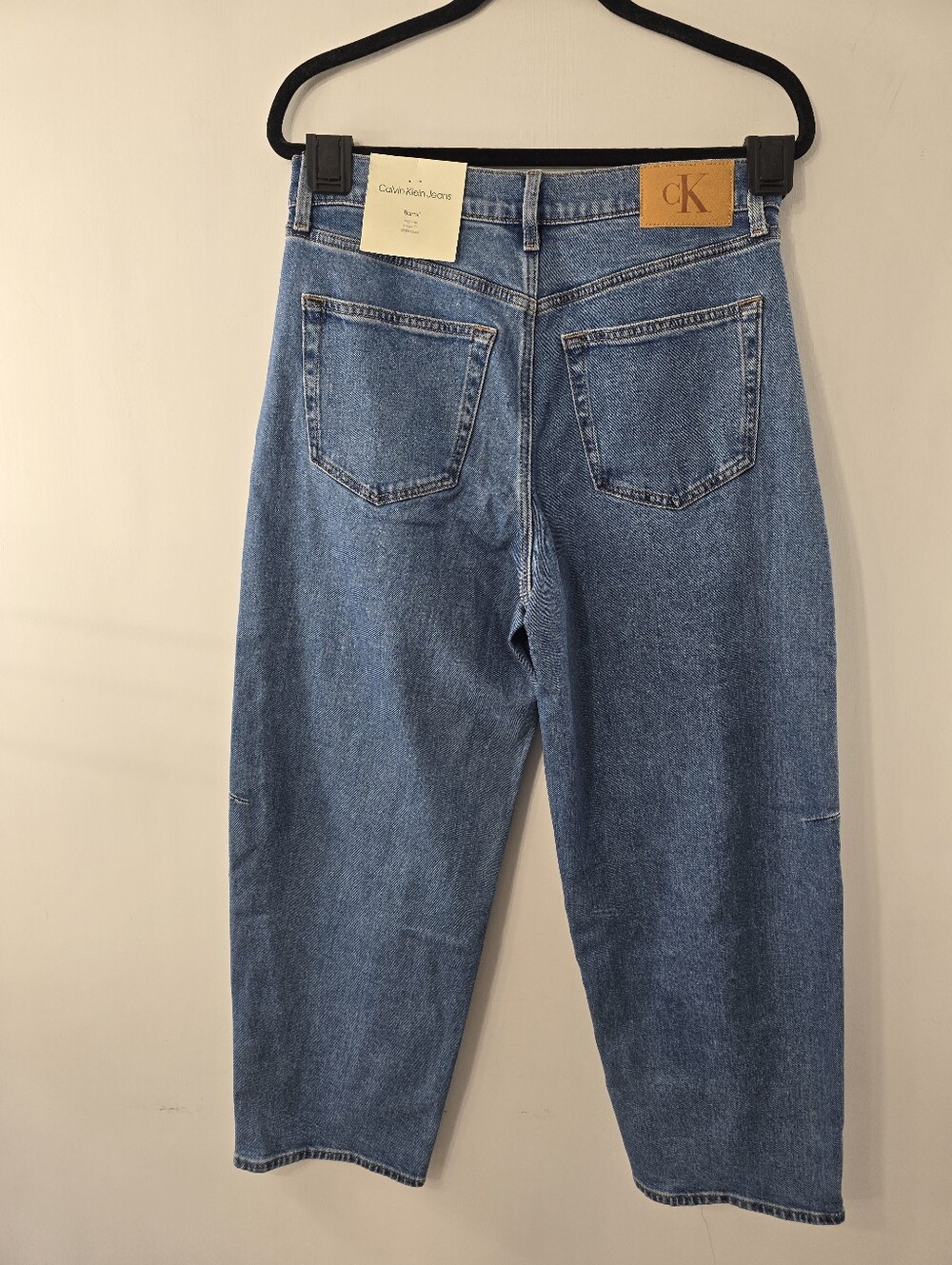 Calvin Klein Barrel Jeans Runaway Blue NWT Size 29 R High Rise Loose Fit Taper - Picture 9 of 15